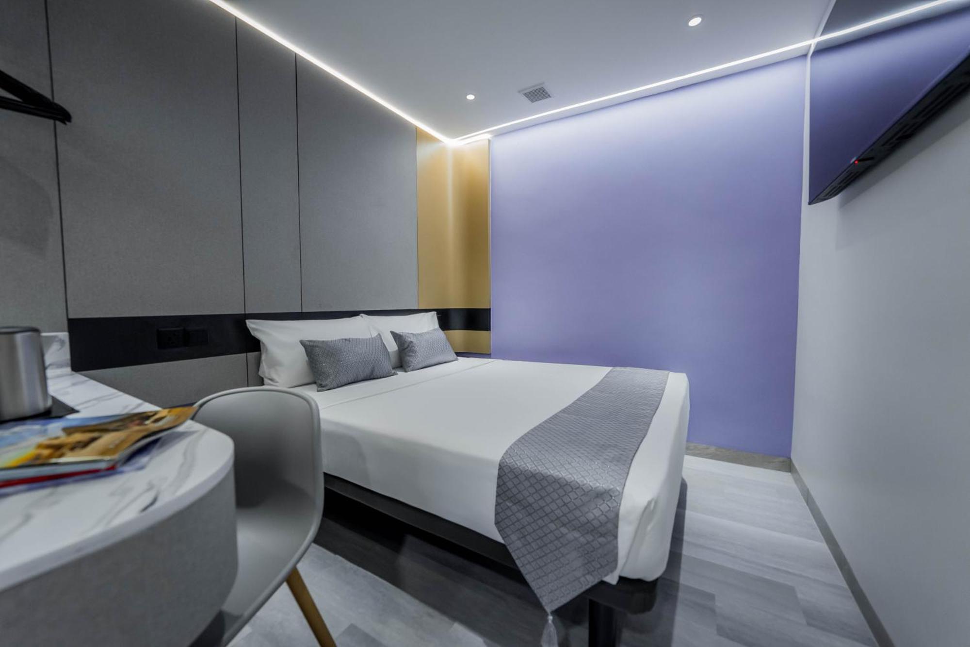 Standard Double Room – No Window